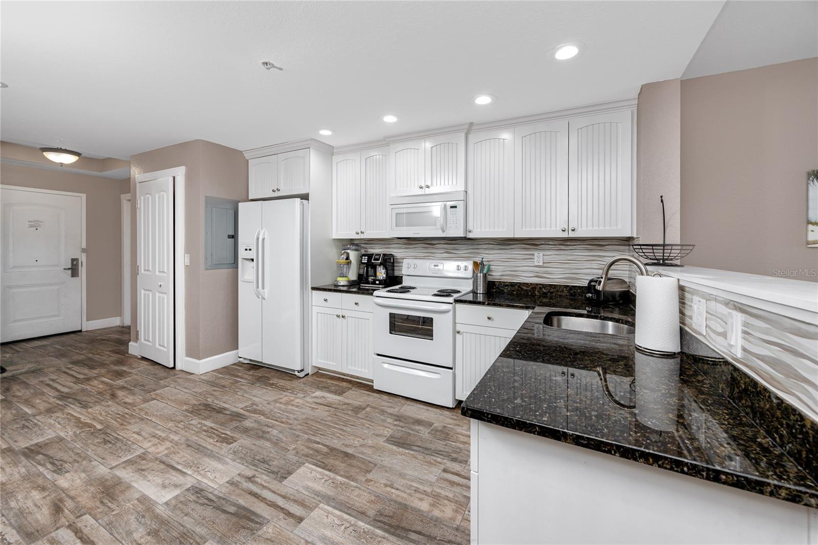 Image 4 of 51 For 399 2nd Street 217