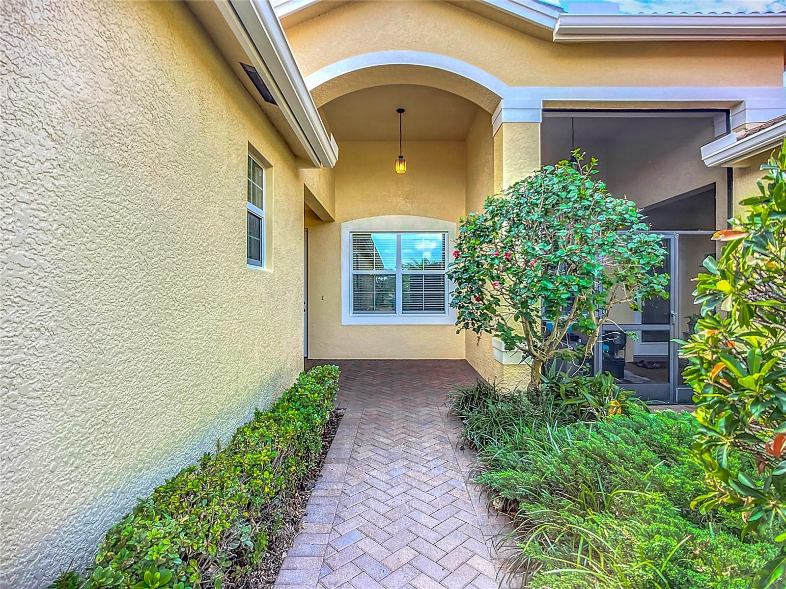 Image 4 of 66 For 16142 Amethyst Key Drive