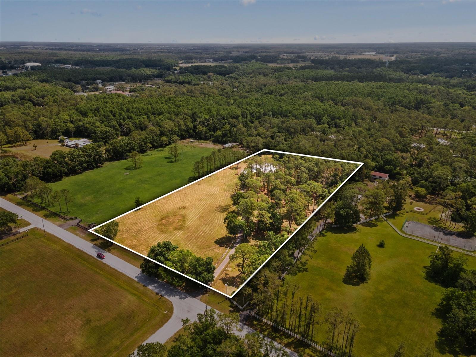 Image 5 of 45 For 495 Appaloosa Road