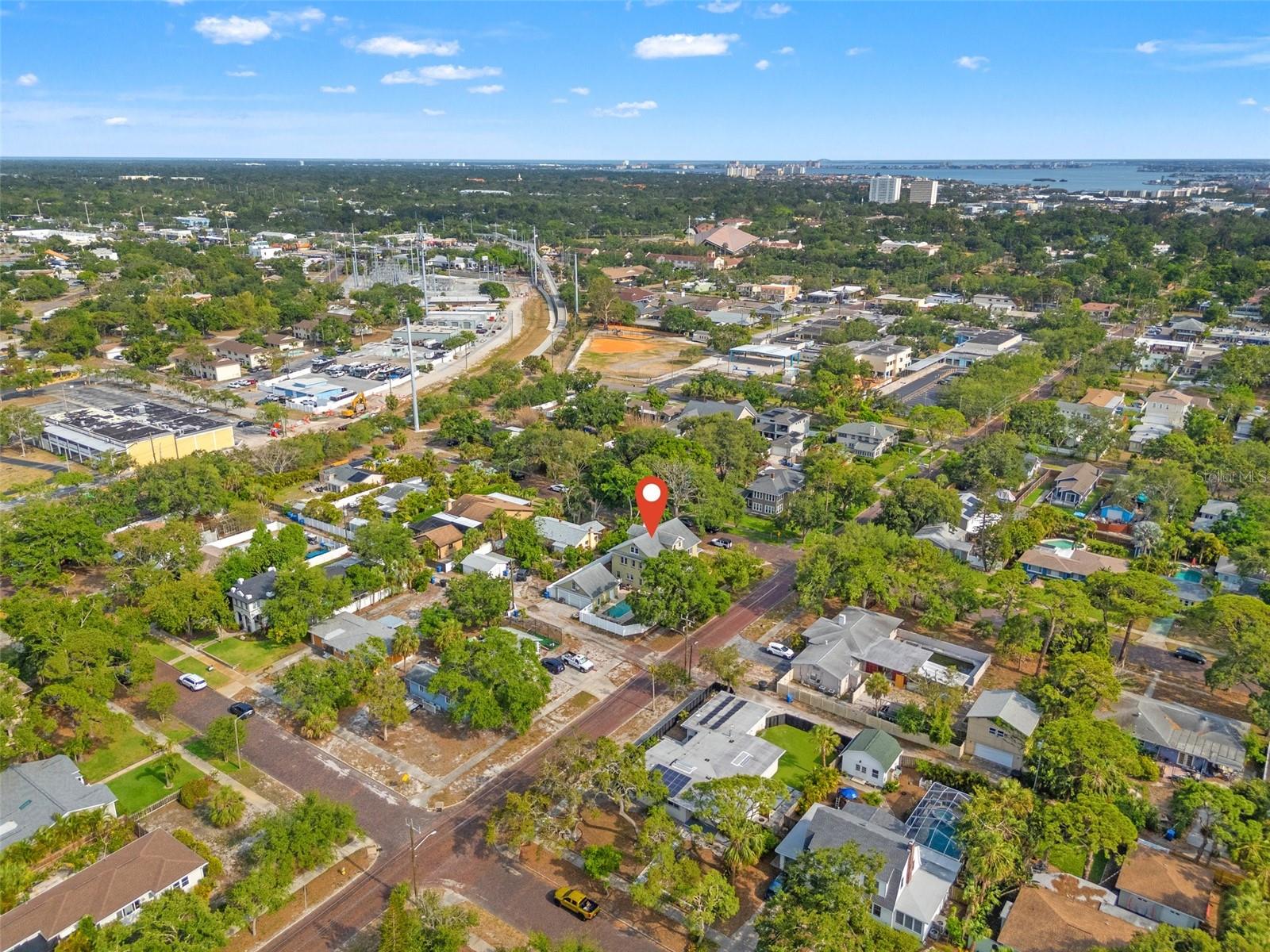 Listing photo id 55 for 241 72nd Street N