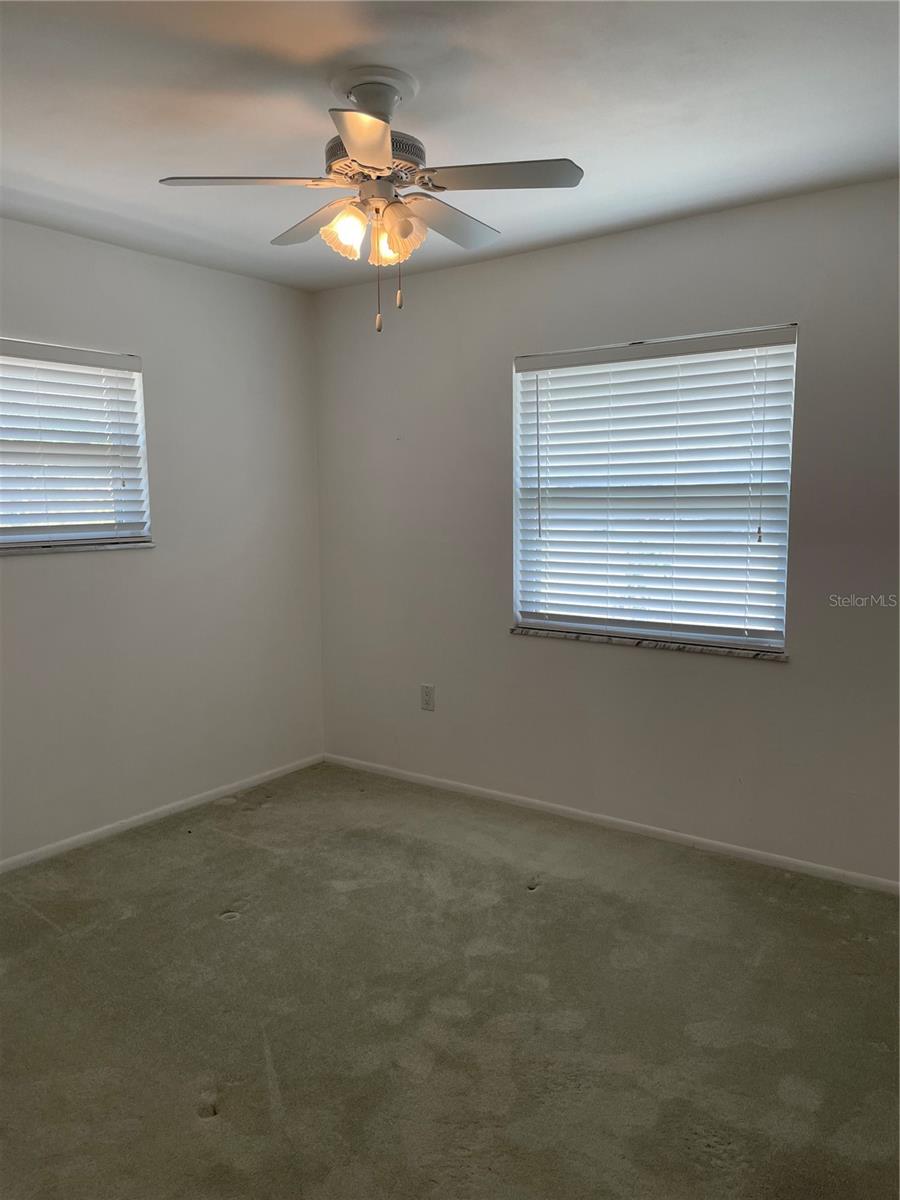 Image 15 of 28 For 904 Desert Hills Drive