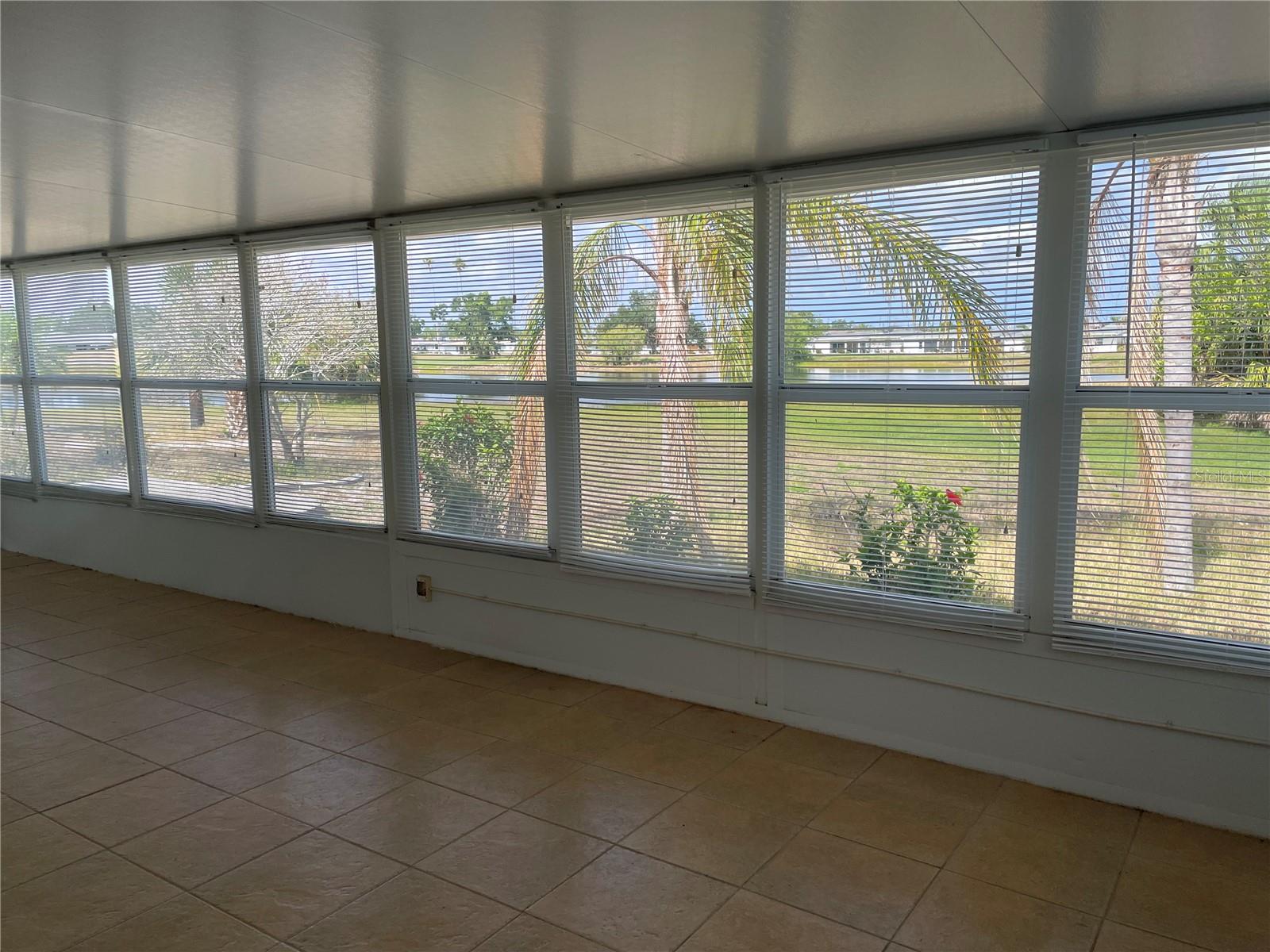 Image 3 of 28 For 904 Desert Hills Drive