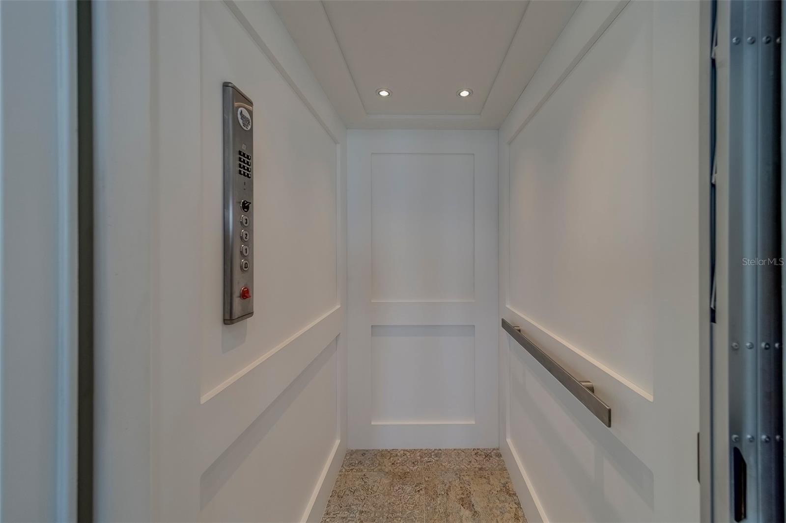 Image 19 of 92 For 15805 Redington Drive