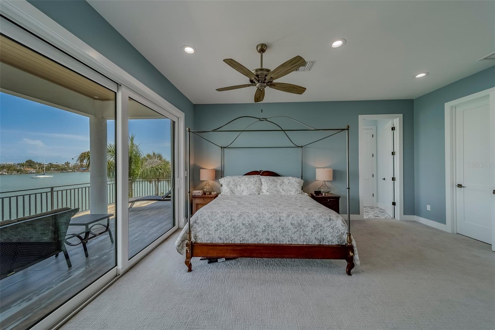 Image 22 of 92 For 15805 Redington Drive