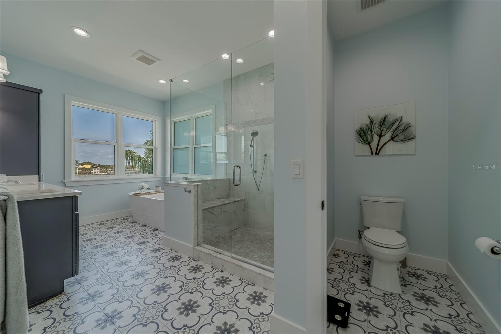 Image 37 of 92 For 15805 Redington Drive