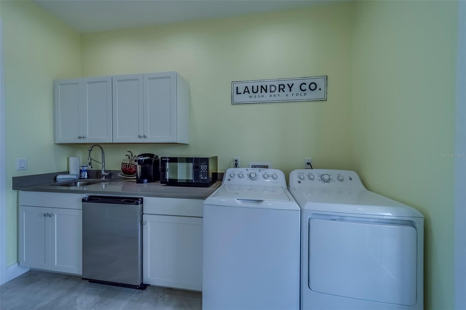 Image 38 of 92 For 15805 Redington Drive