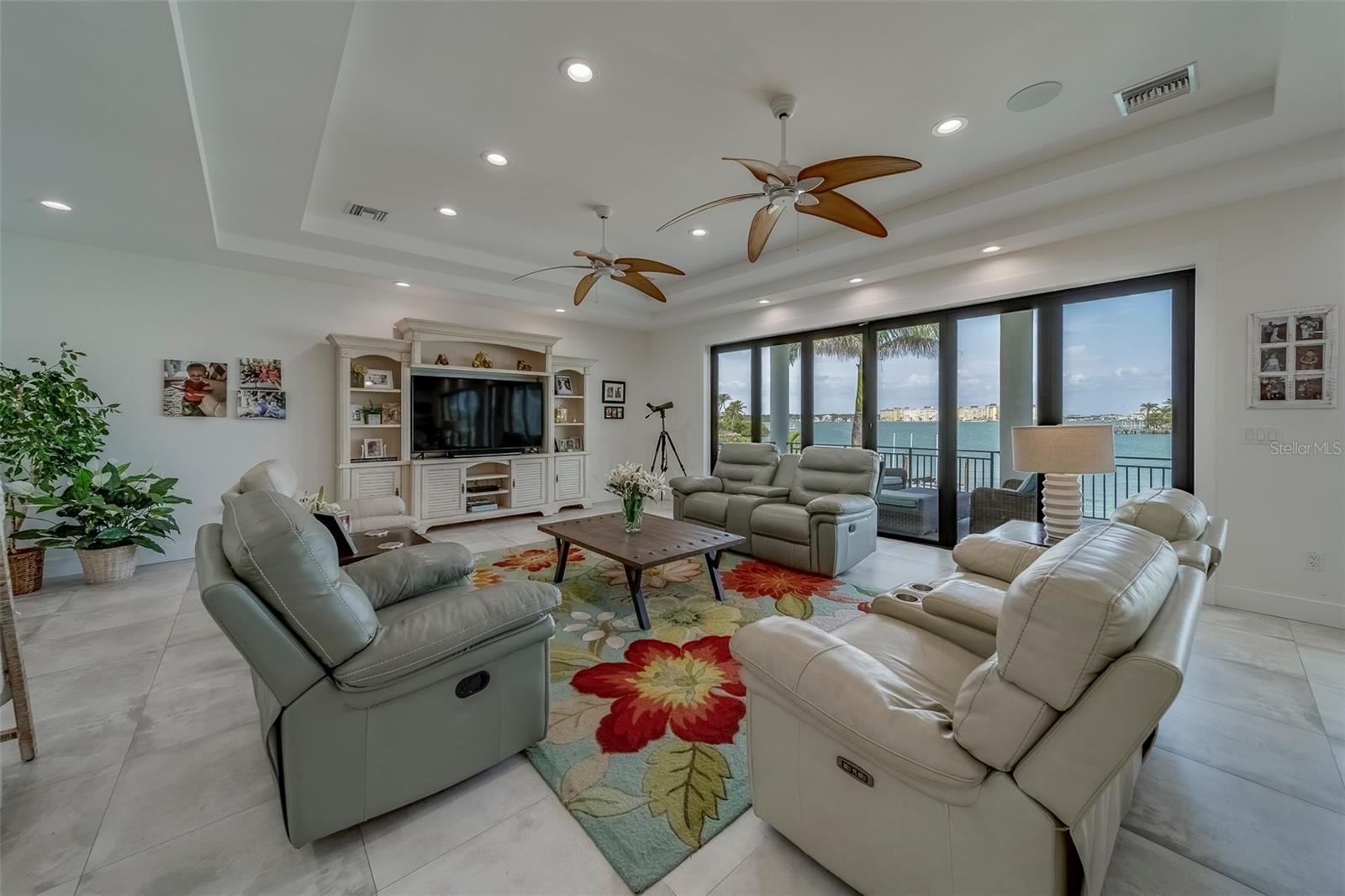 Image 6 of 92 For 15805 Redington Drive