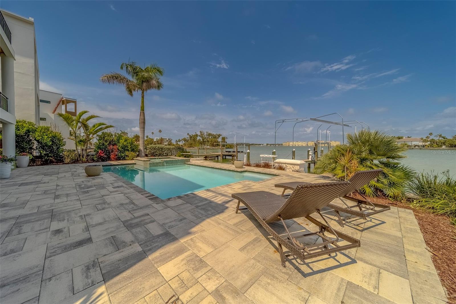 Image 61 of 92 For 15805 Redington Drive