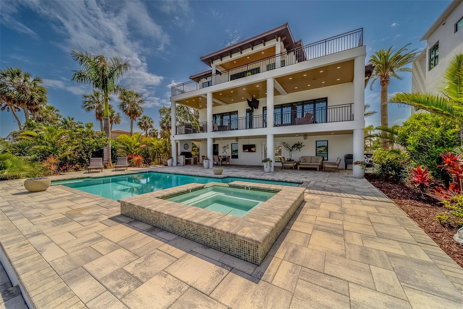 Image 65 of 92 For 15805 Redington Drive
