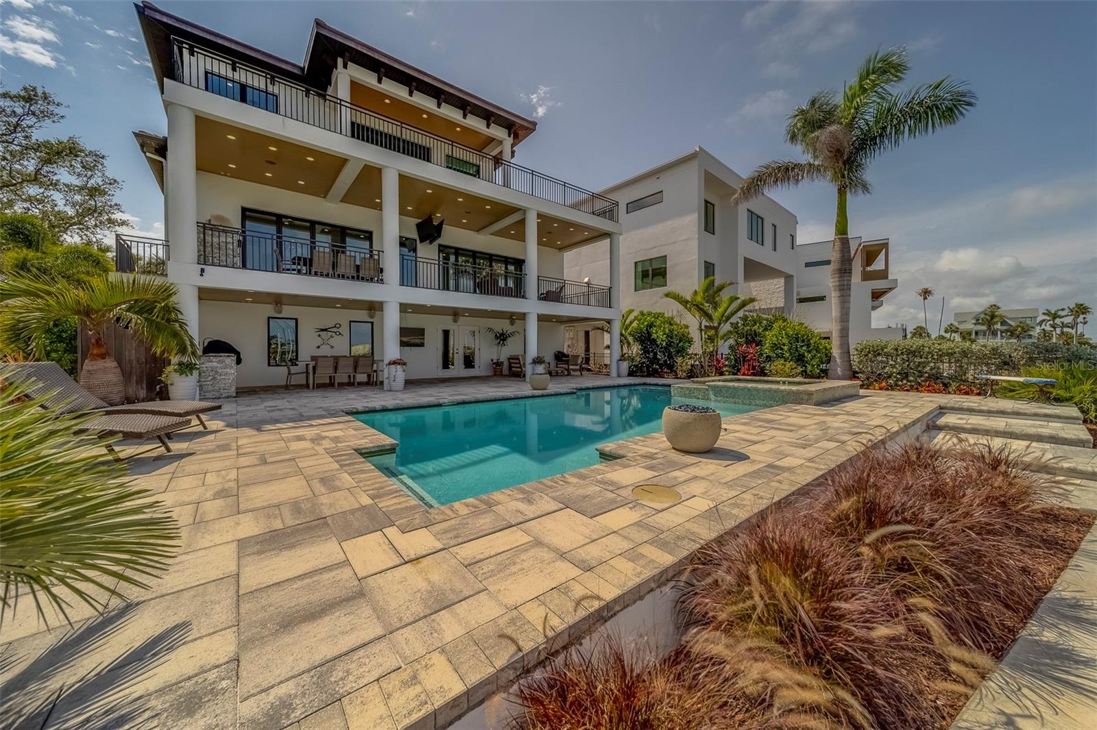 Image 67 of 92 For 15805 Redington Drive