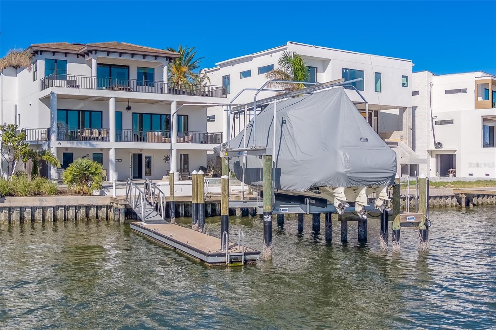 Image 7 of 92 For 15805 Redington Drive