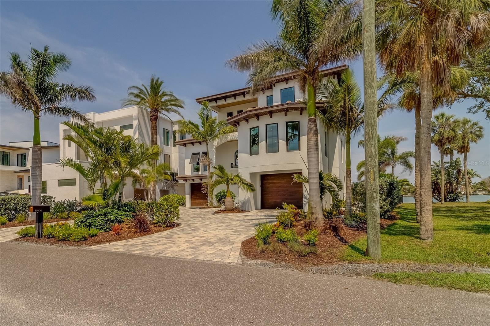 Image 88 of 92 For 15805 Redington Drive