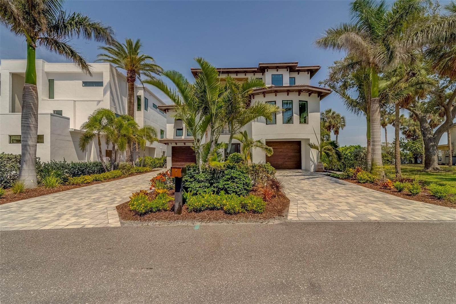 Image 89 of 92 For 15805 Redington Drive