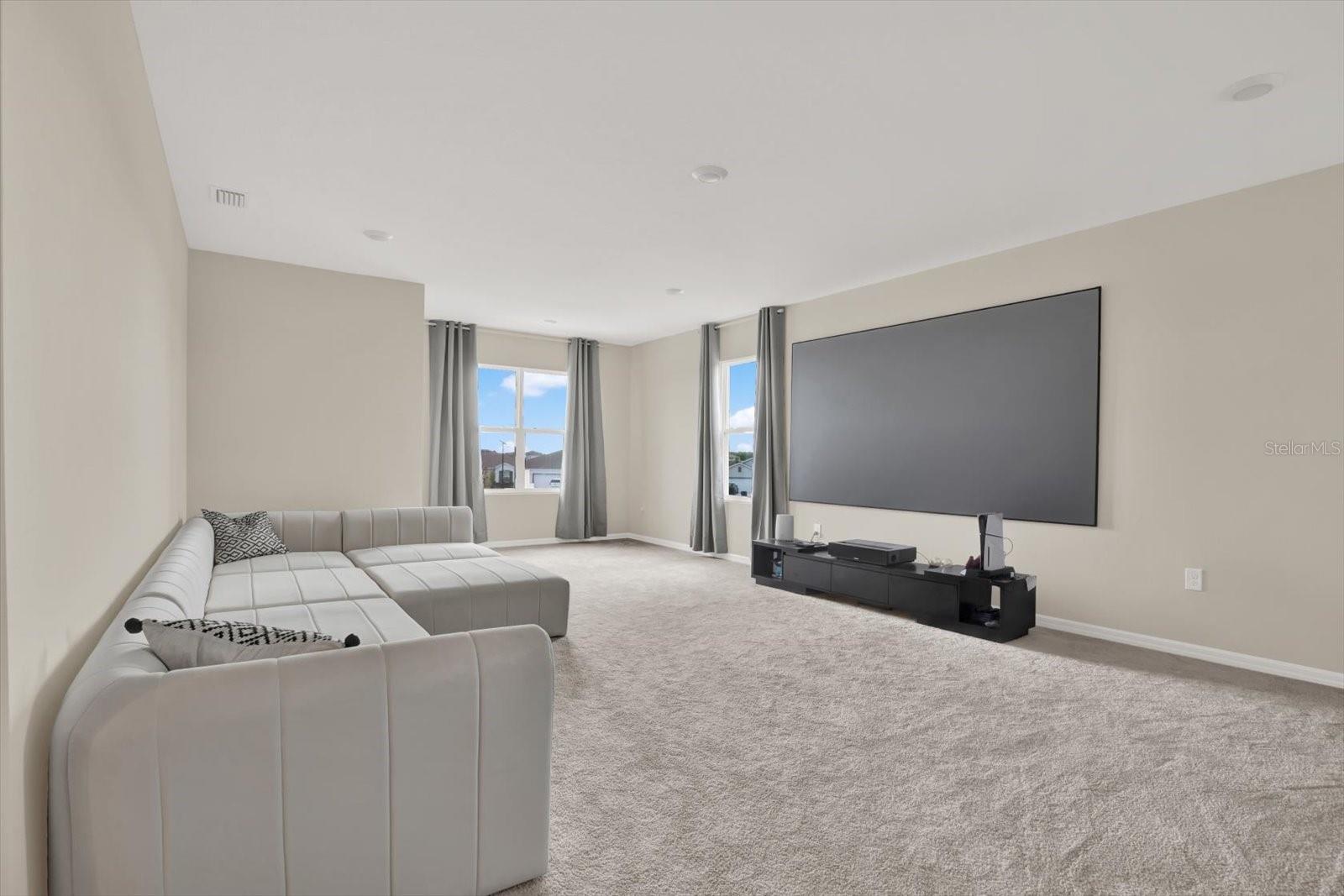 Image 18 of 54 For 10379 Bridgegate Heights Loop