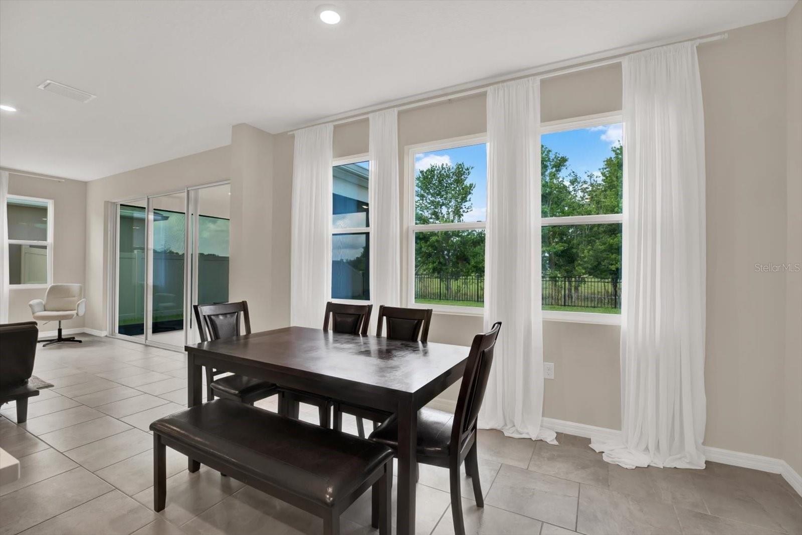 Image 5 of 54 For 10379 Bridgegate Heights Loop