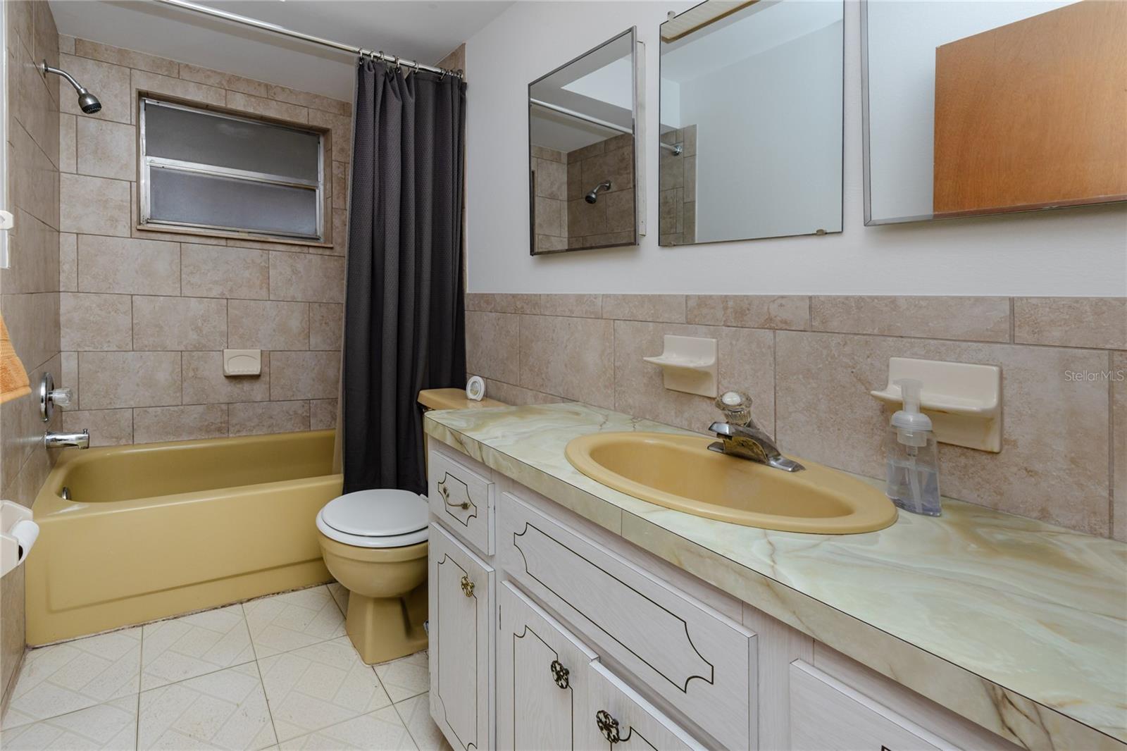 Image 5 of 30 For 7020 Sonata Drive