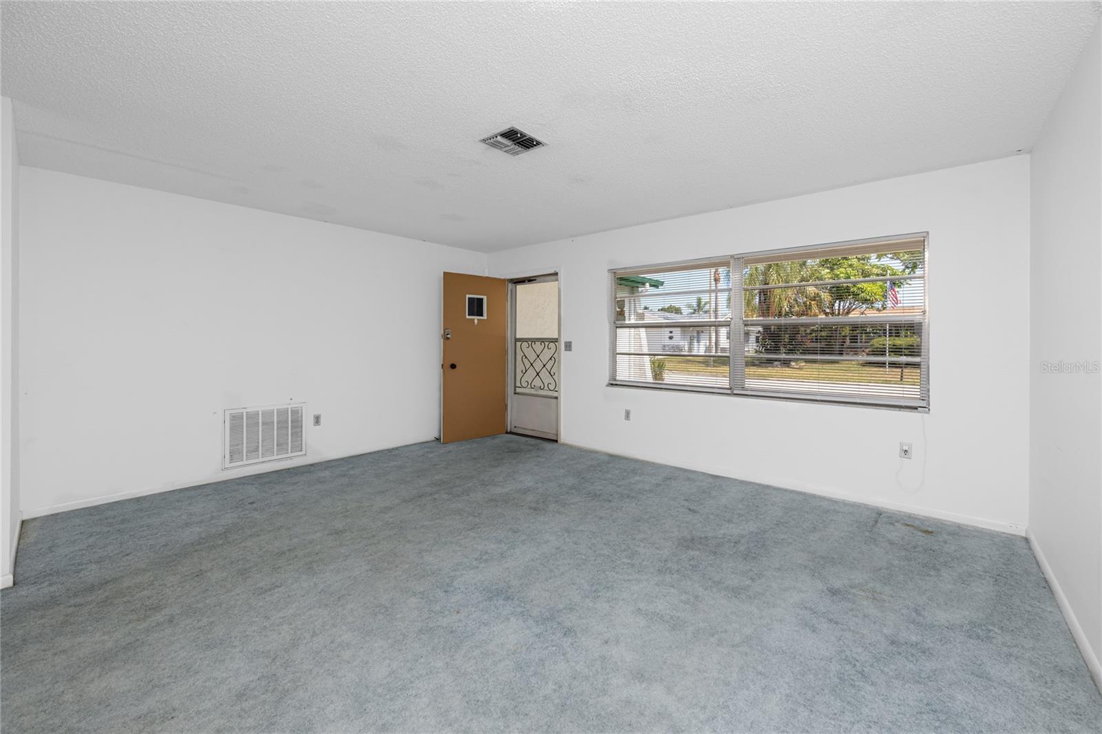 Image 6 of 30 For 7020 Sonata Drive