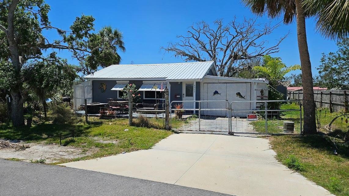 Details for 6903 11th Ave E, PALMETTO, FL 34221