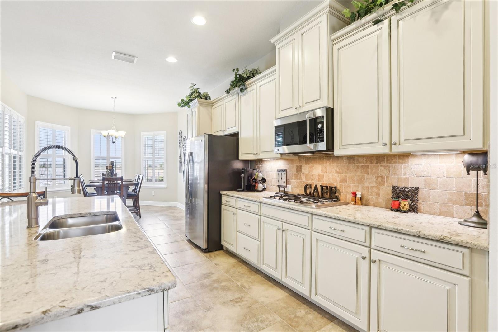 Image 10 of 43 For 11327 Lake Lucaya Drive