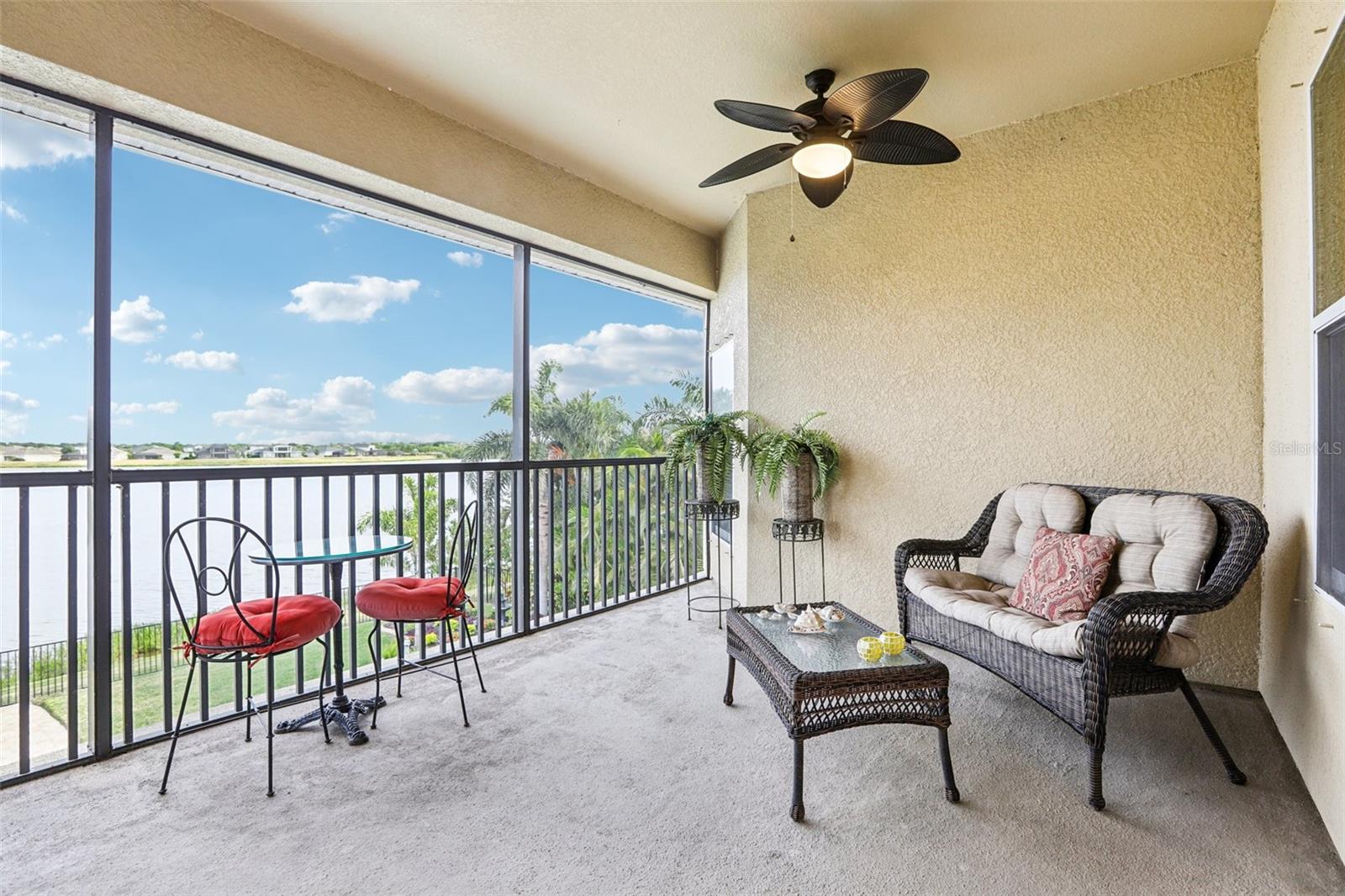 Image 25 of 43 For 11327 Lake Lucaya Drive