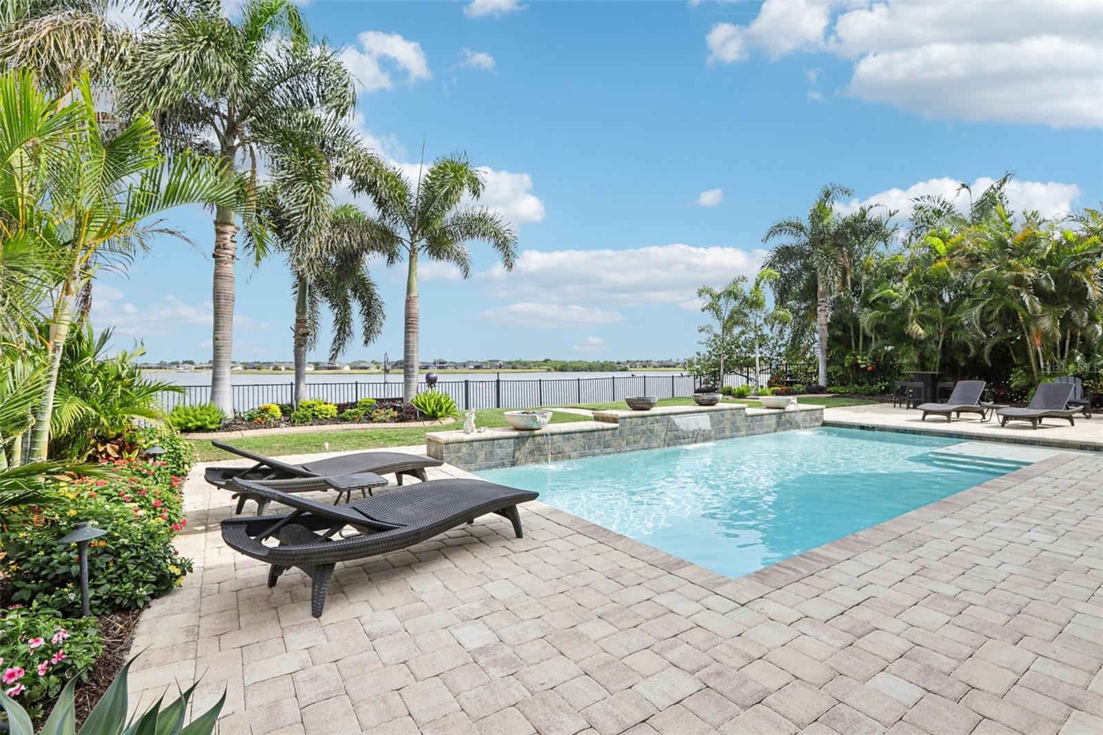 Image 36 of 43 For 11327 Lake Lucaya Drive