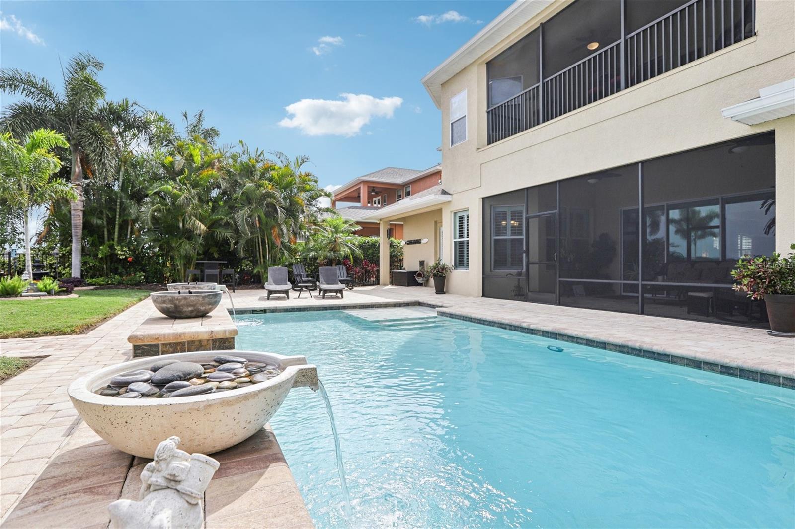 Image 4 of 43 For 11327 Lake Lucaya Drive