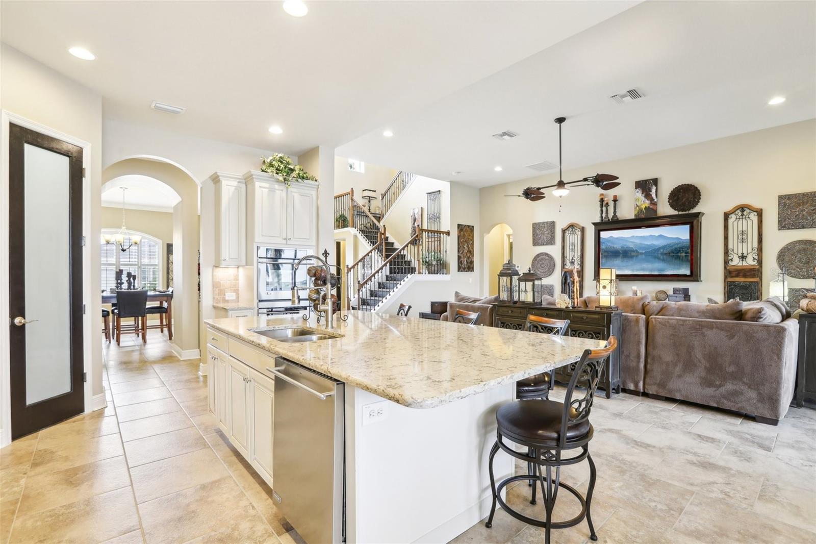 Image 7 of 43 For 11327 Lake Lucaya Drive
