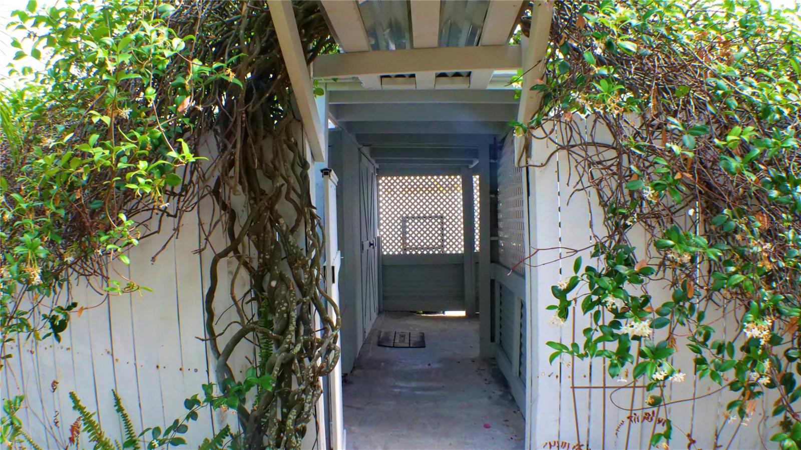 Image 42 of 46 For 101 Maywood Avenue