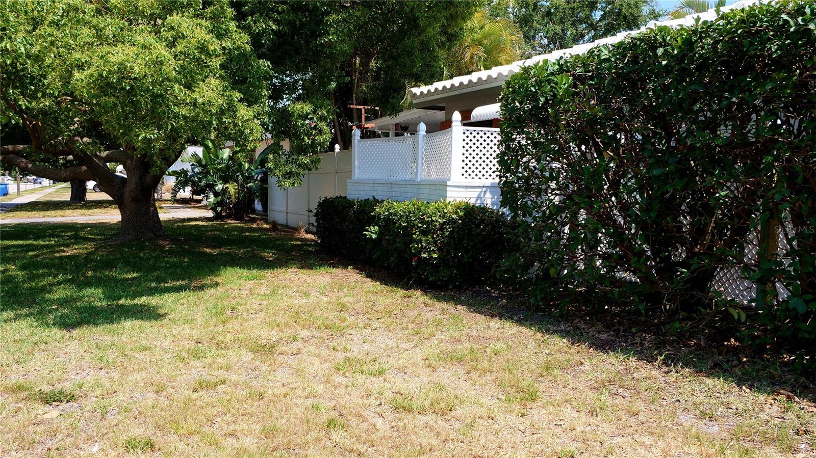 Image 5 of 46 For 101 Maywood Avenue