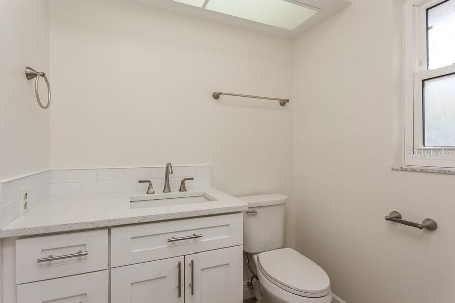 Image 10 of 27 For 2146 Waterside Drive