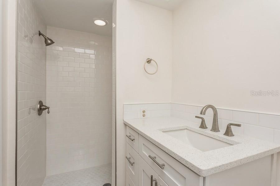 Image 11 of 27 For 2146 Waterside Drive