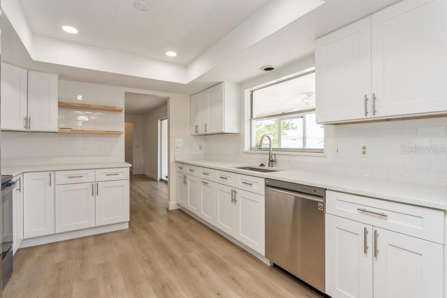 Image 12 of 27 For 2146 Waterside Drive