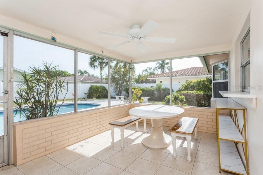 Image 19 of 27 For 2146 Waterside Drive