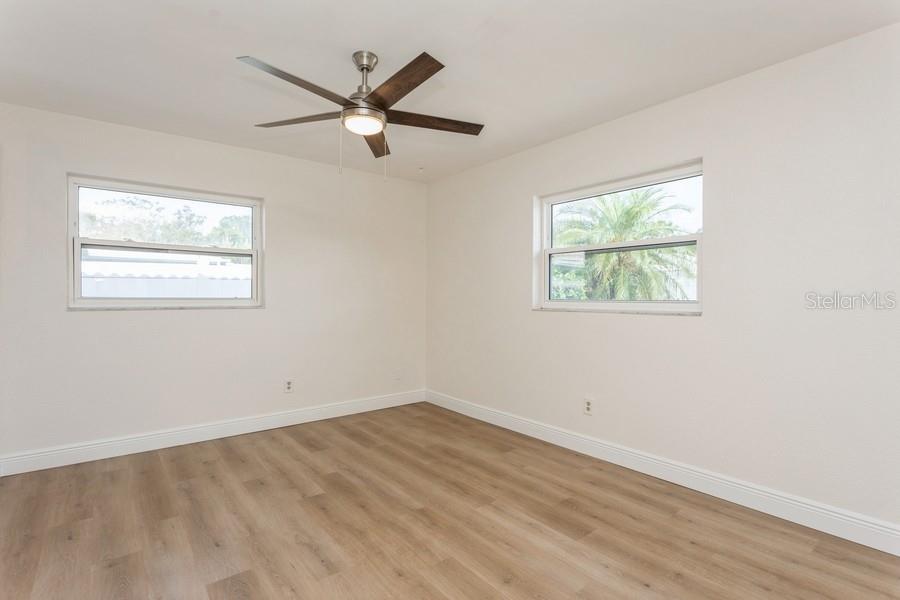 Image 23 of 27 For 2146 Waterside Drive
