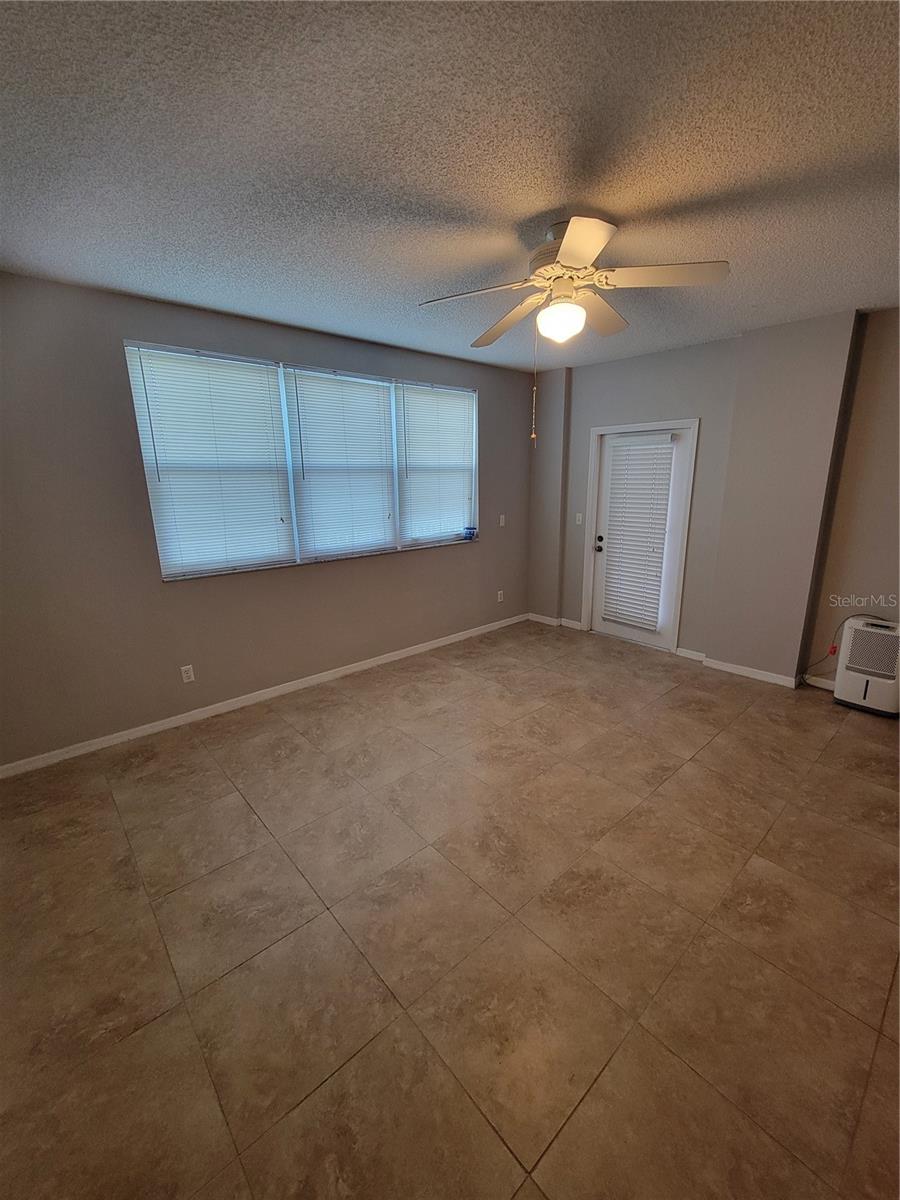Image 10 of 30 For 6315 Shoreline Drive 3107