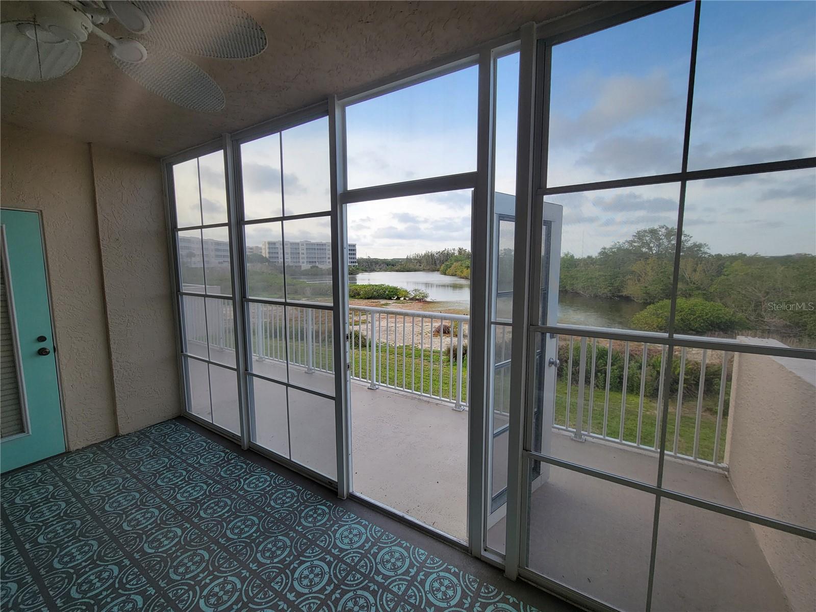 Image 3 of 30 For 6315 Shoreline Drive 3107