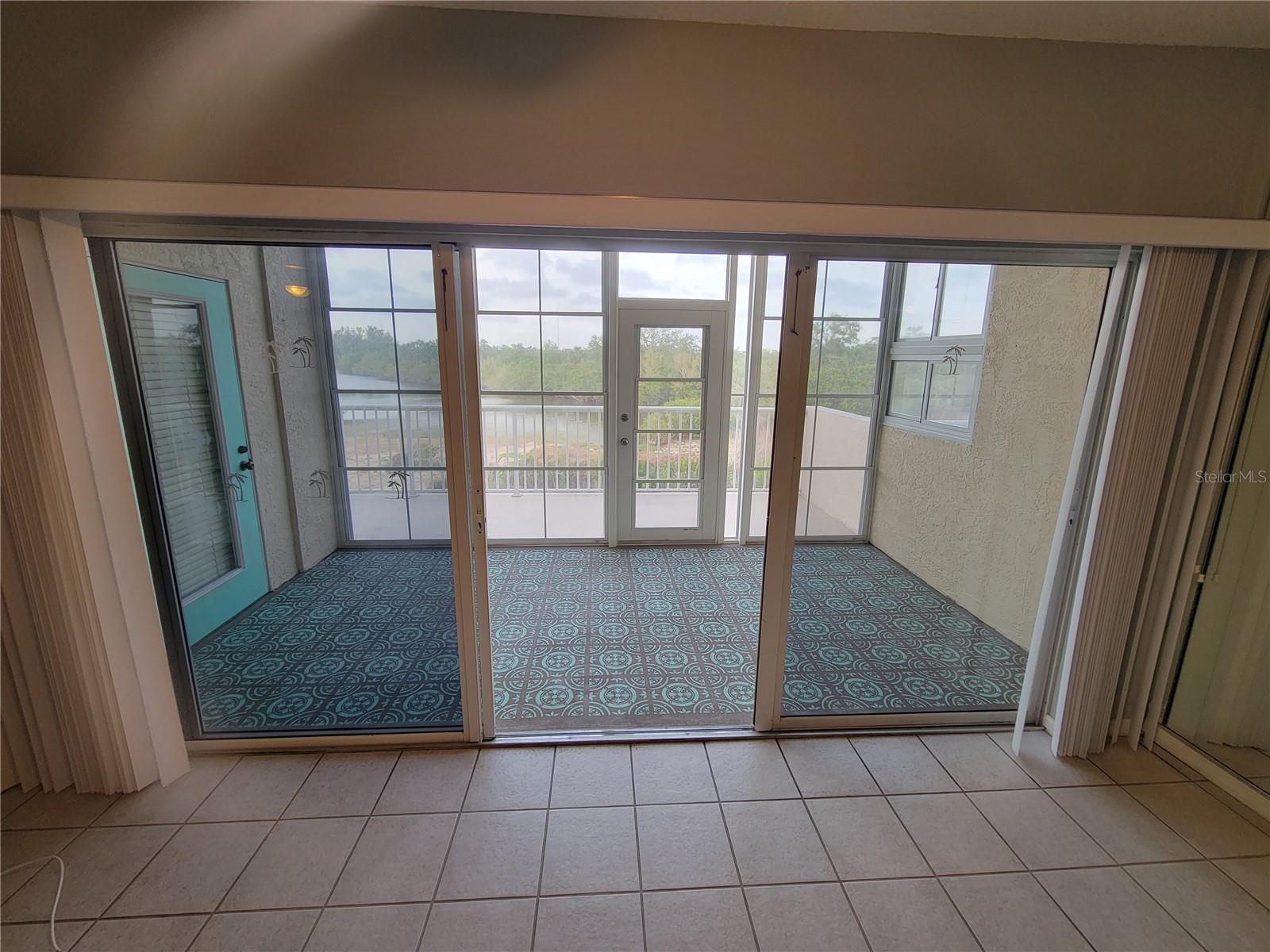 Image 4 of 30 For 6315 Shoreline Drive 3107