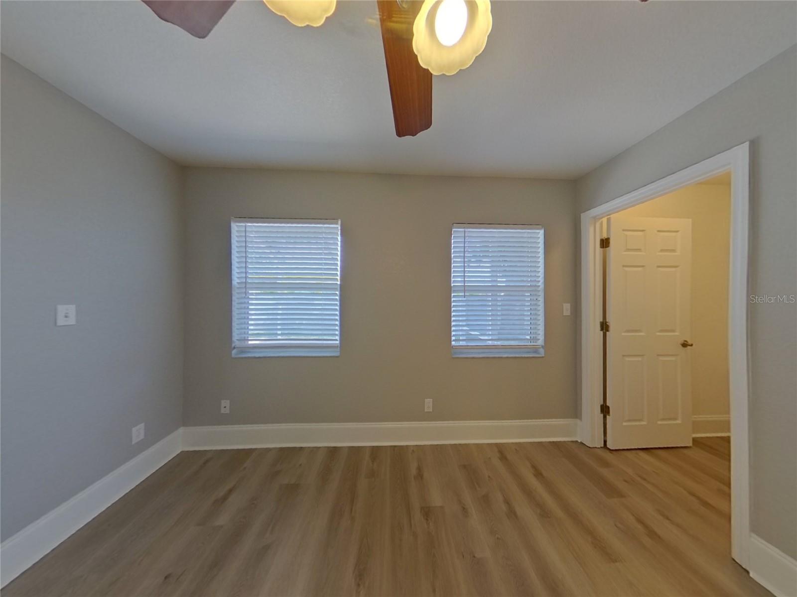 Image 17 of 23 For 11375 68th Avenue