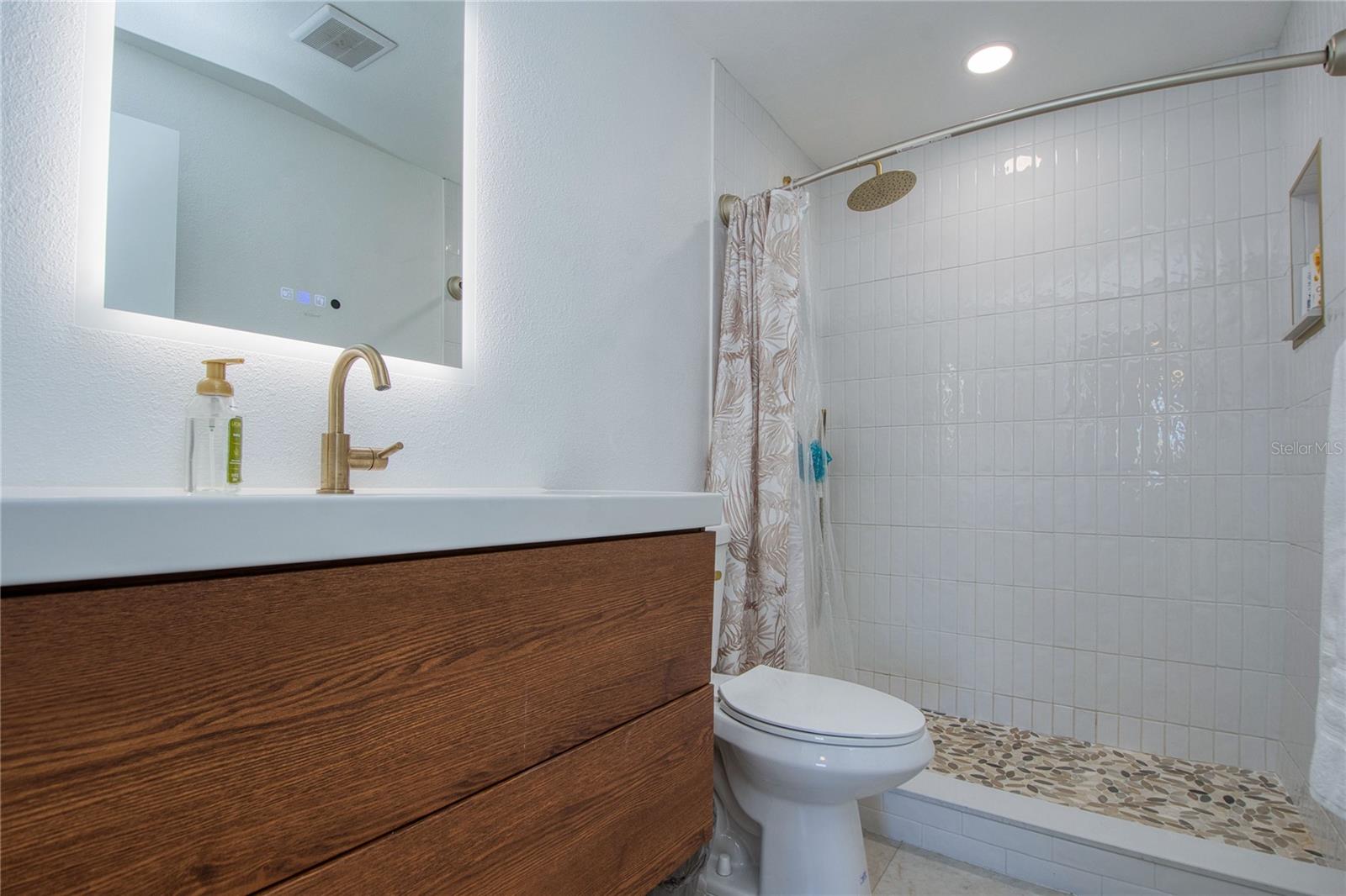 Image 19 of 38 For 2870 Rampart Circle