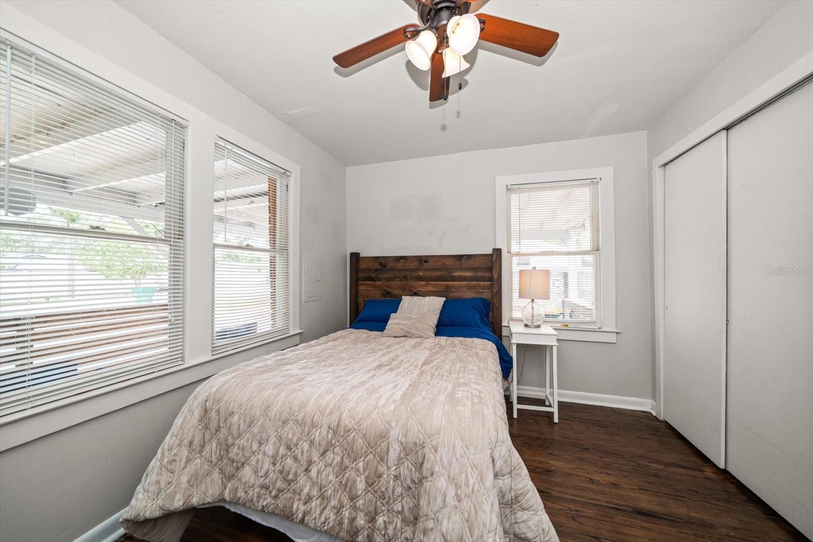 Image 20 of 28 For 731 20th Street Nw
