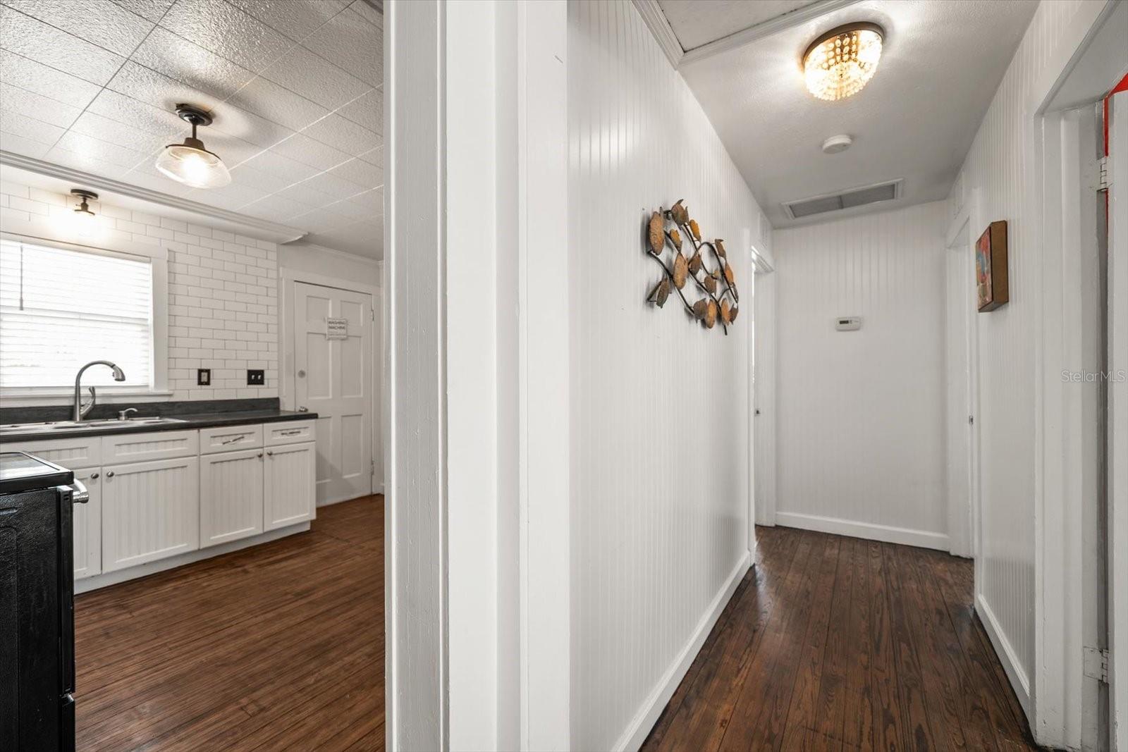 Image 9 of 28 For 731 20th Street Nw