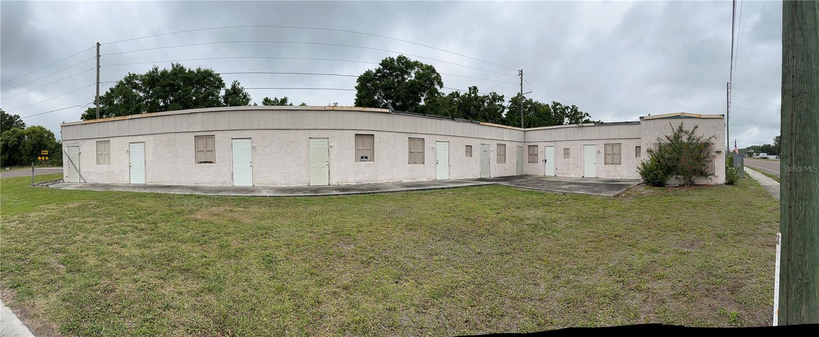 Listing photo id 1 for 4409 Land O Lakes Boulevard