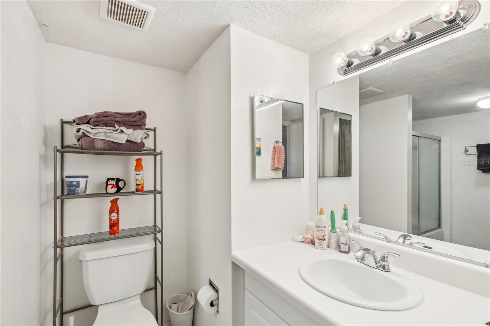 Image 20 of 25 For 14107 Mossy Glen Lane 203
