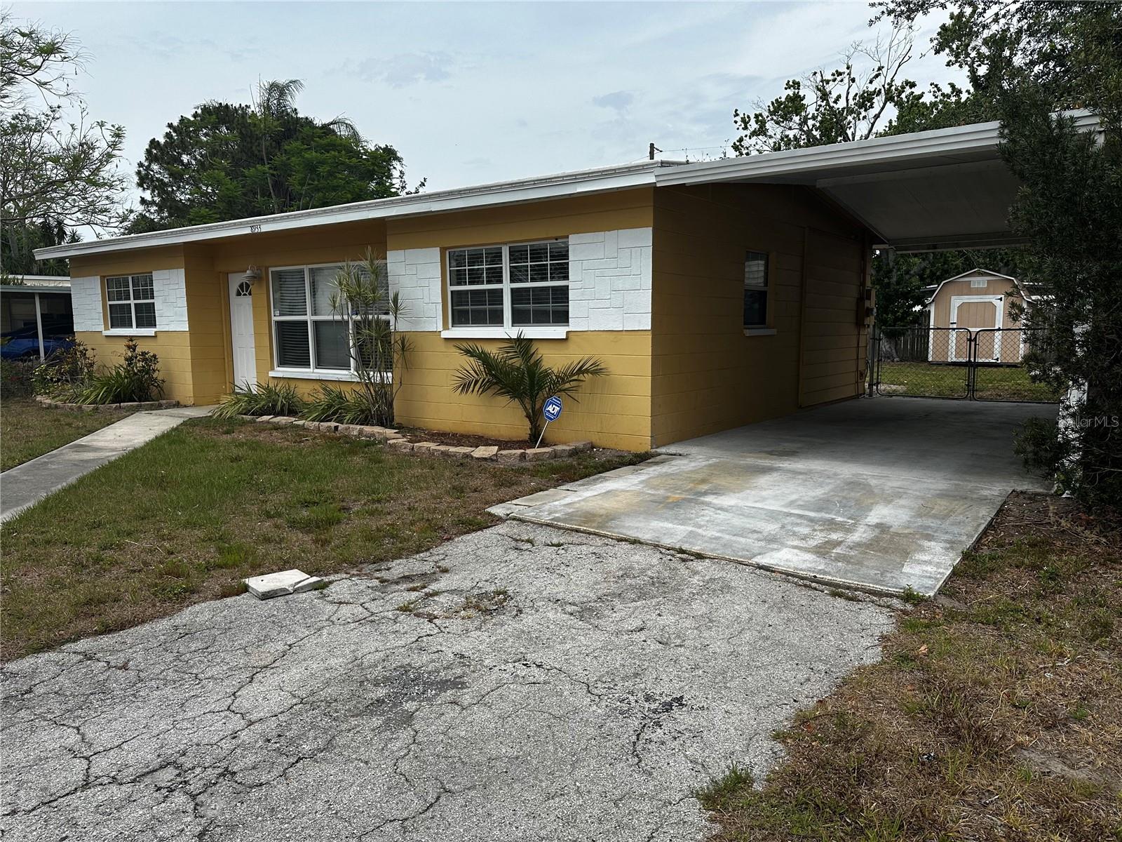 Listing photo id 0 for 8933 Narcissus Avenue