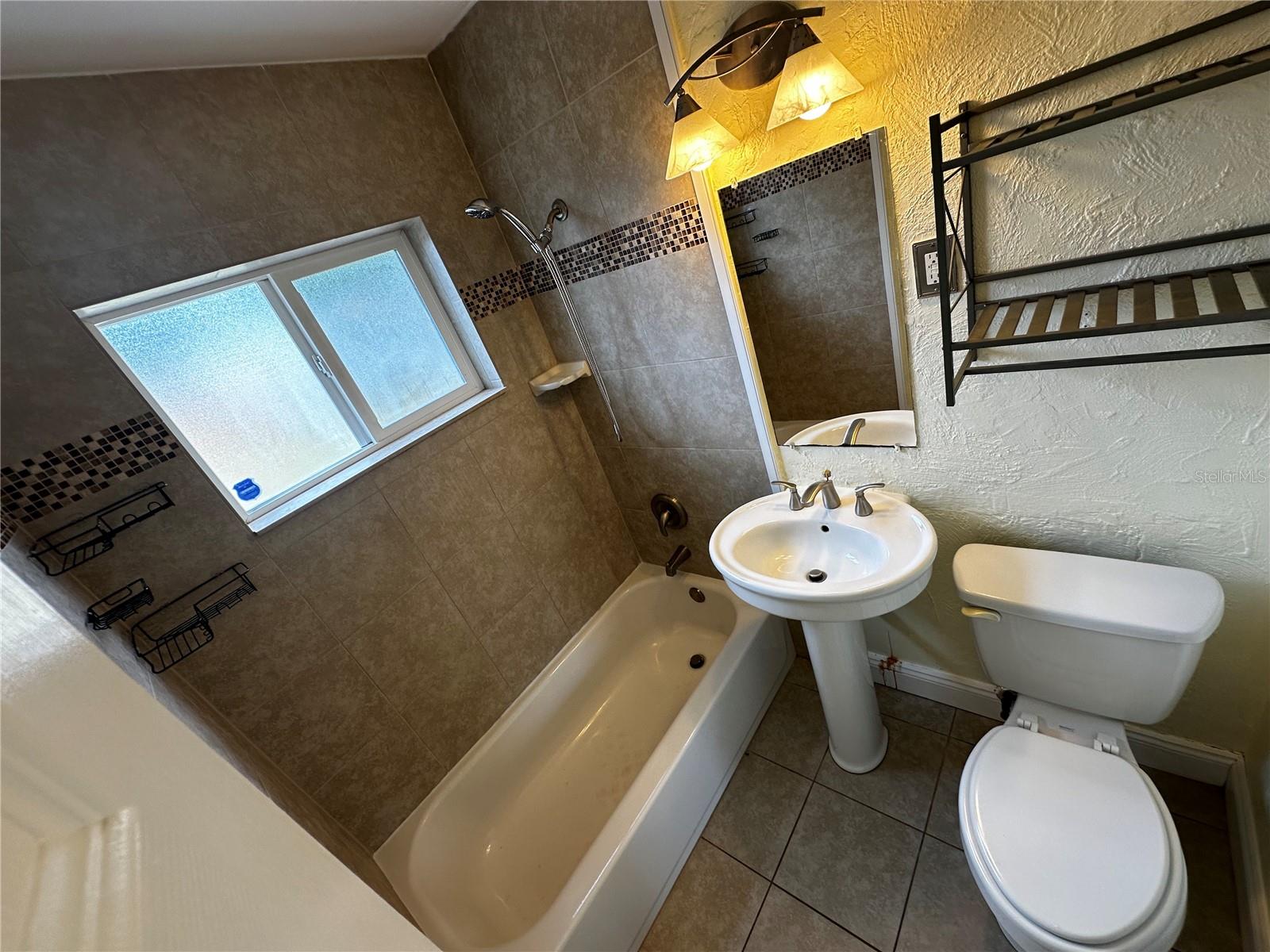 Listing photo id 20 for 8933 Narcissus Avenue