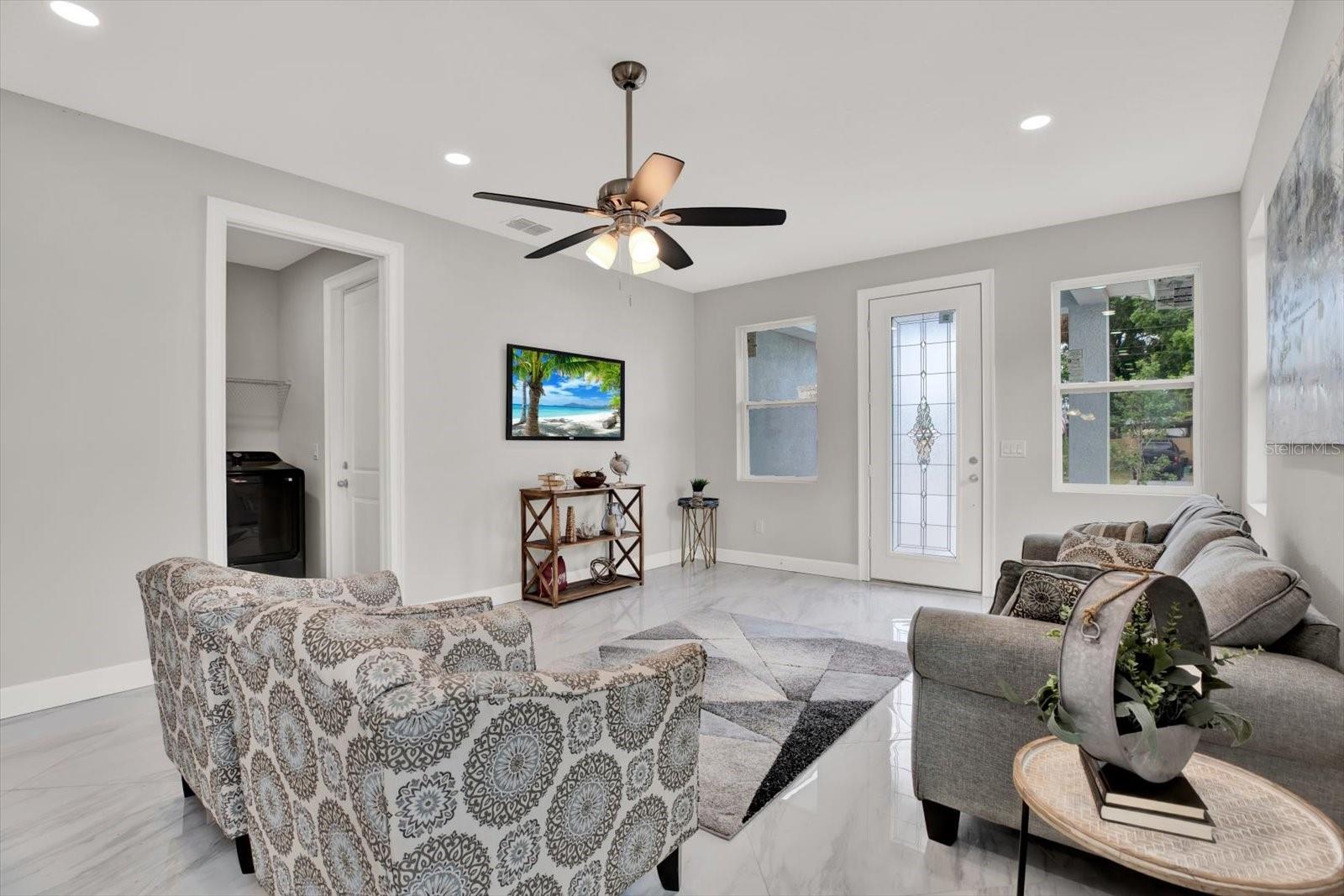 Image 5 of 24 For 4071 45th Avenue N