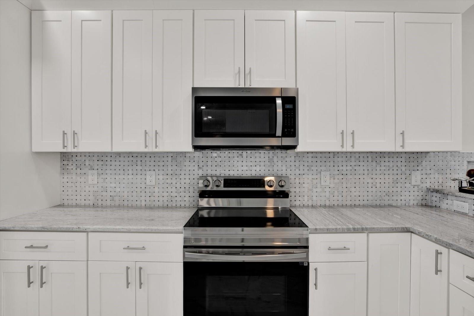 Image 7 of 24 For 4071 45th Avenue N