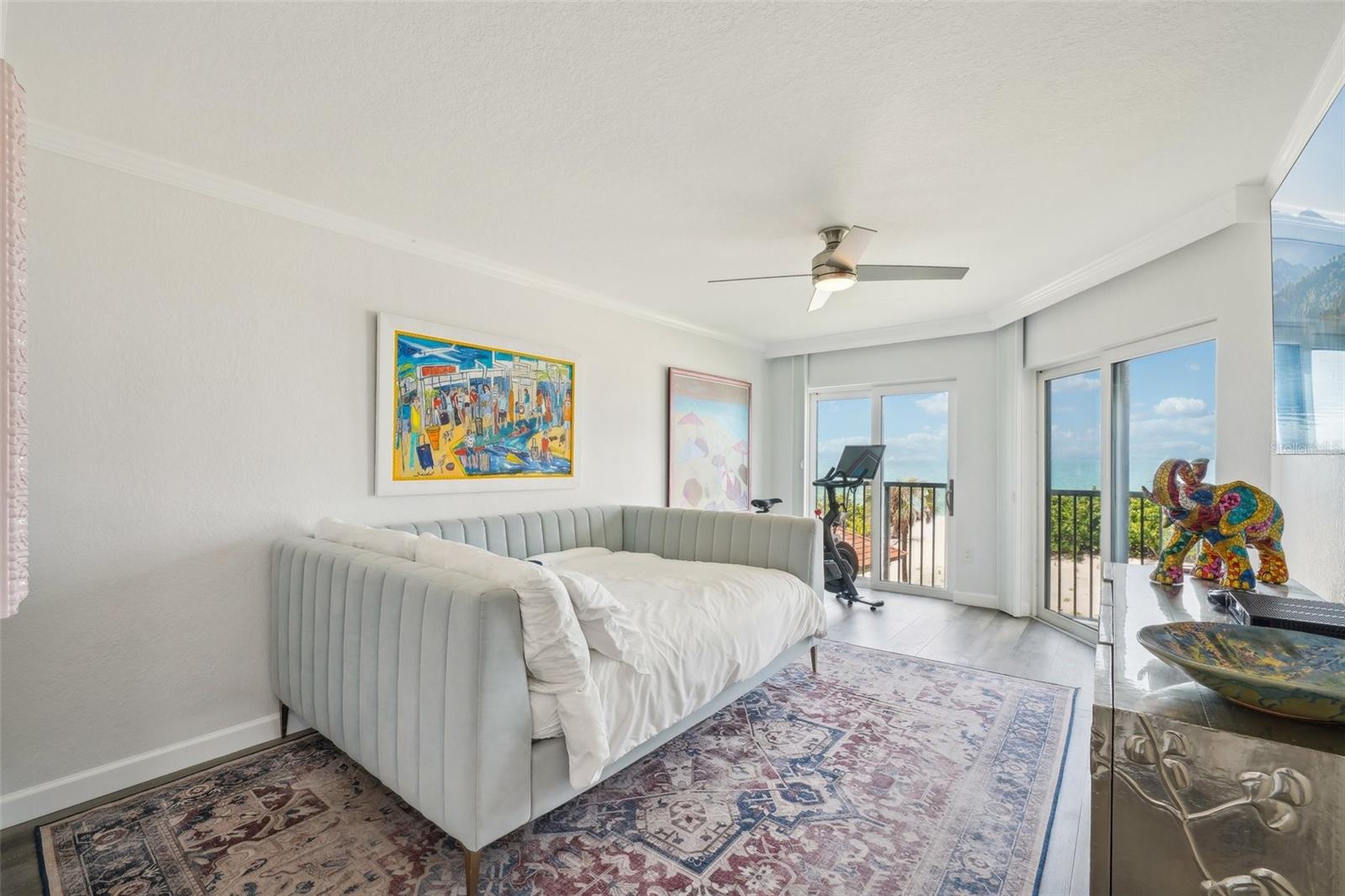 Image 22 of 59 For 7564 Bayshore Drive 302