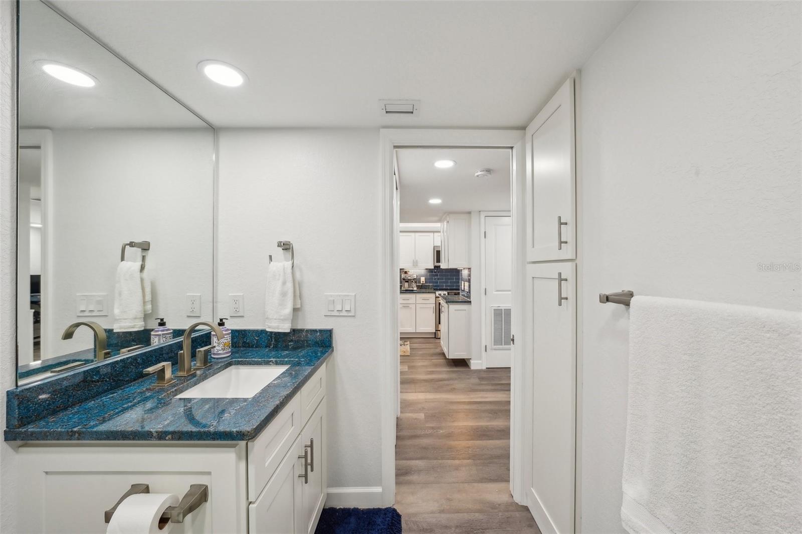 Image 35 of 59 For 7564 Bayshore Drive 302