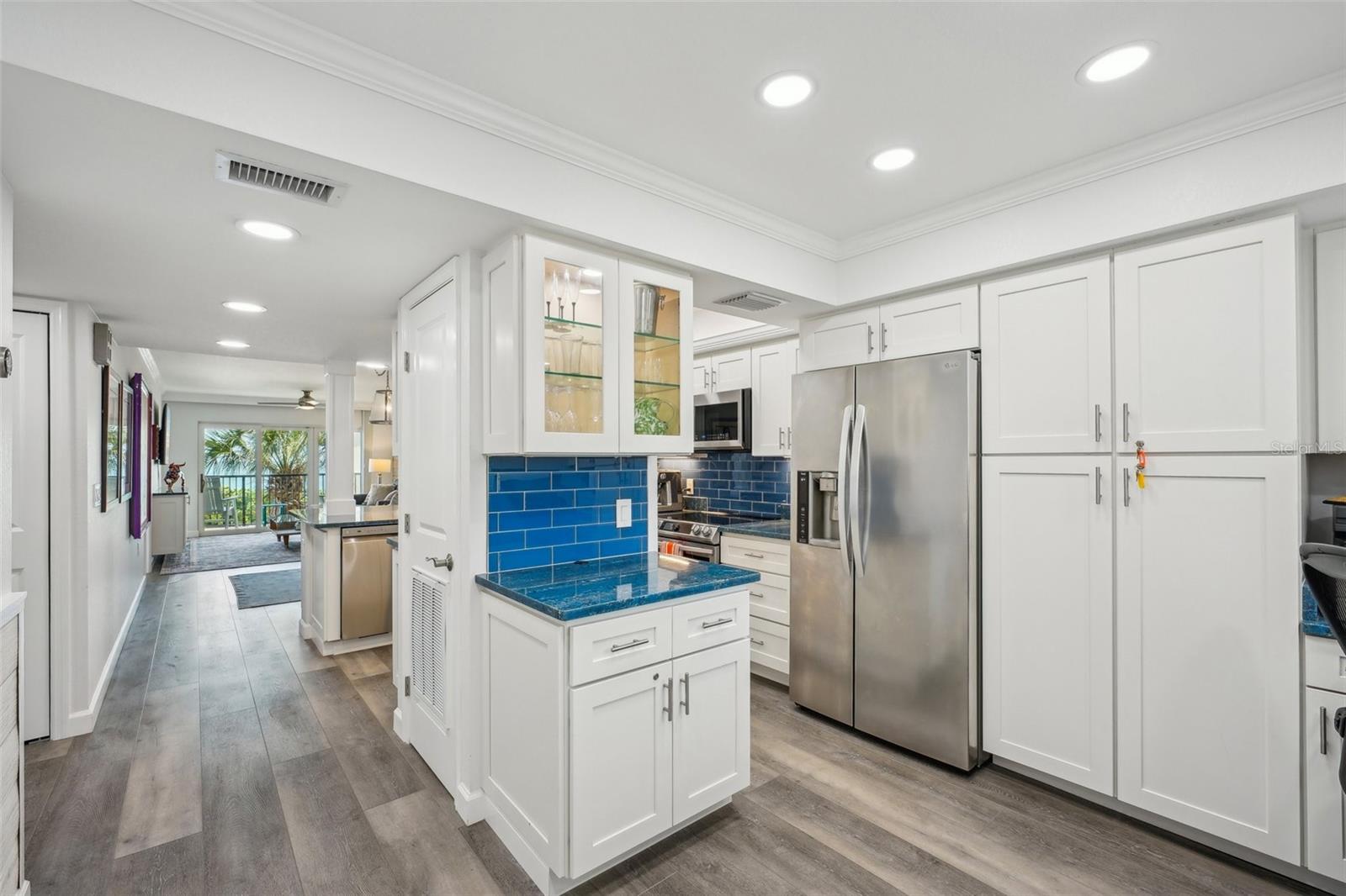 Image 4 of 59 For 7564 Bayshore Drive 302